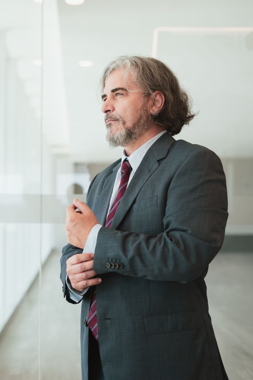 Dr. Michael Brands